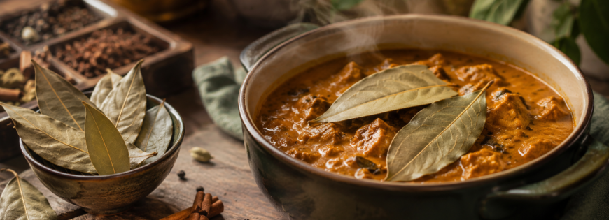 Indian curry flavoured with dried bay leaves, cinnamon, cardamom and black pepper