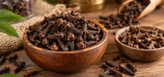 How to Identify Good Quality Cloves Before Buying Good quality whole cloves with dark brown colour, intact buds and fresh appearance